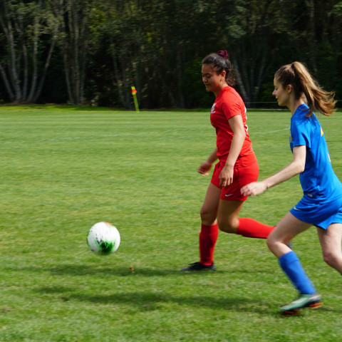 2020 old girls football 