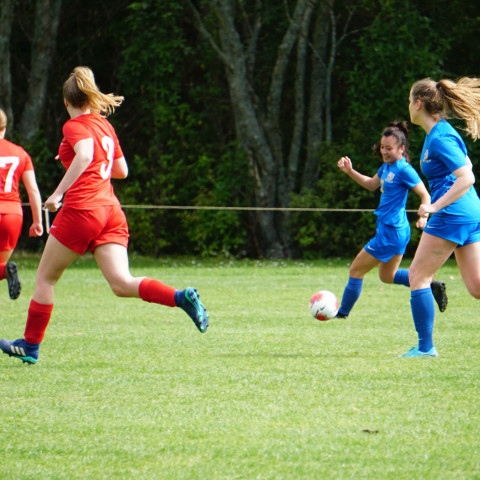 2020 old girls football  