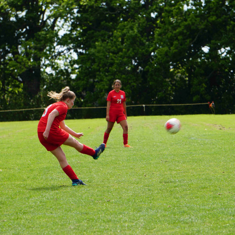 2020 old girls football 