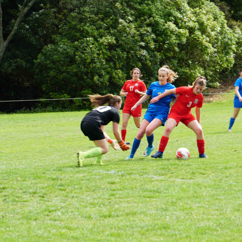 2020 old girls football 