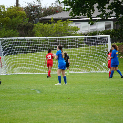 2020 old girls football 