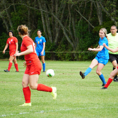 2020 old girls football 