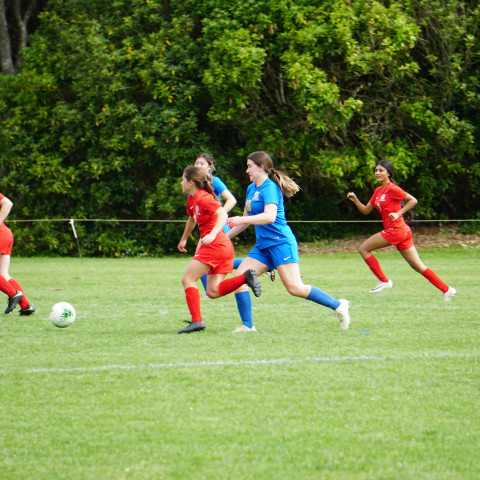 2020 old girls football 