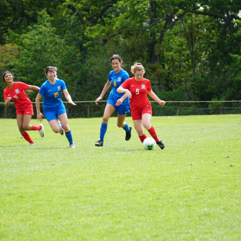 2020 old girls football 