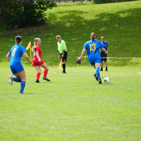 2020 old girls football 