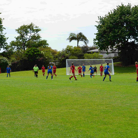 2020 old girls football 