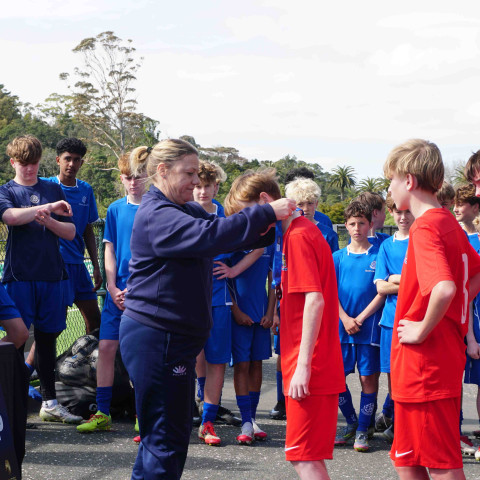 2025 09 football knockout cup silver