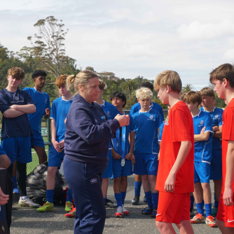 2025 09 football knockout cup silver