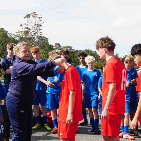 2025 09 football knockout cup silver