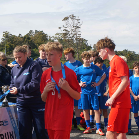 2025 09 football knockout cup silver