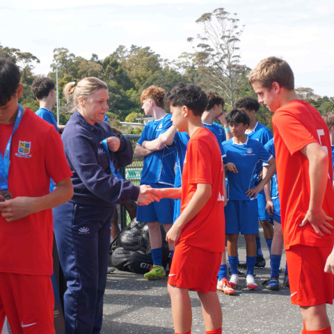 2025 09 football knockout cup silver