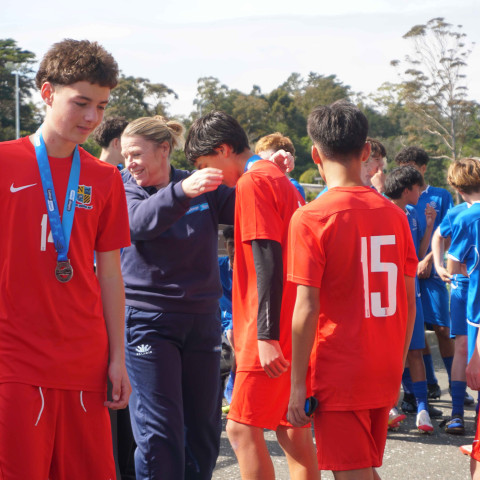 2025 09 football knockout cup silver