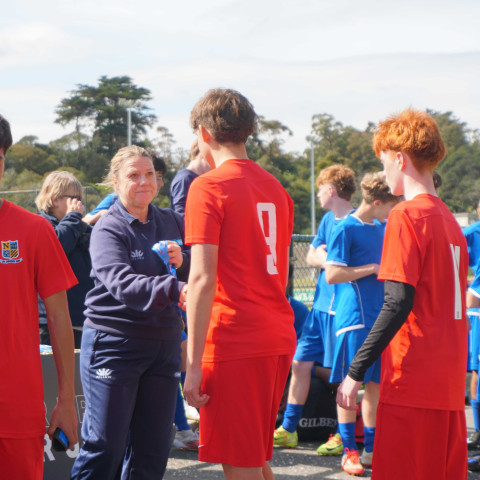 2025 09 football knockout cup silver
