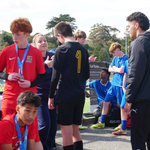2025 09 football knockout cup silver