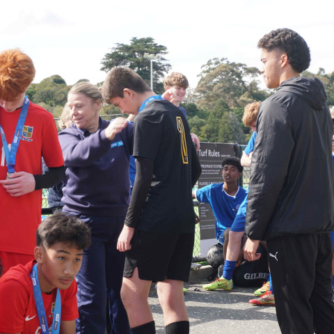2025 09 football knockout cup silver